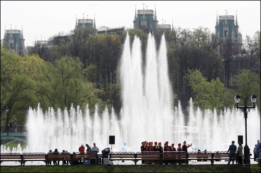 Открытие сезона фонтанов в Москве