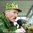 Лукашенко воюет на два внутренних фронта